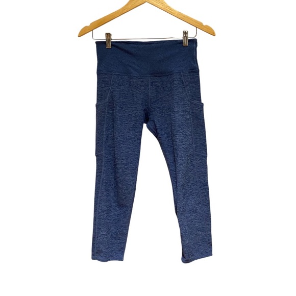 Kirkland Women's leggings exercise pants. Size medium - Picture 1 of 10